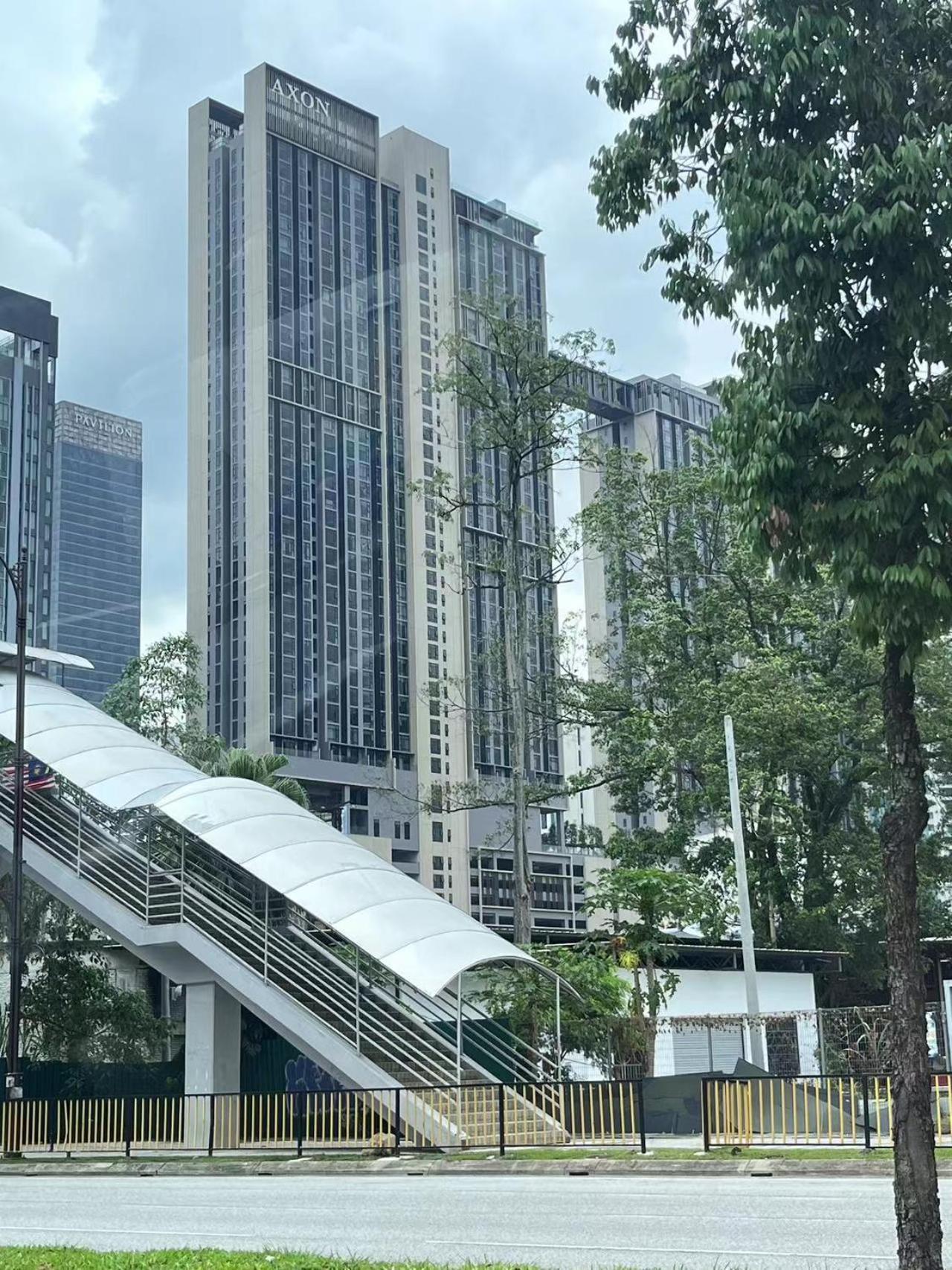 Axon Residence At Pavilion Klcc Kl Tower View By Kimiro Kuala Lumpur Exterior photo